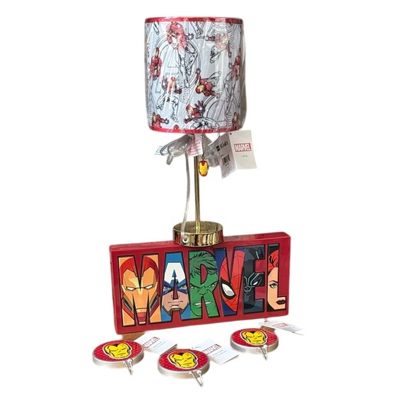 Marvel Iron Man Bedroom Lot: Lamp, Metal Wall Art "MARVEL" Sign 3 Wall Hooks NEW - Picture 1 of 16
